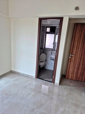 Room in 1 BHK Apartment at Sheth Irene, Malad West – for Rent