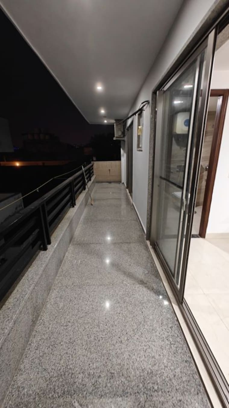 Balcony, sector 46 2 Bedroom 1460 Sq.Ft. Builder Floor In Sector 46 Gurgaon 9830452