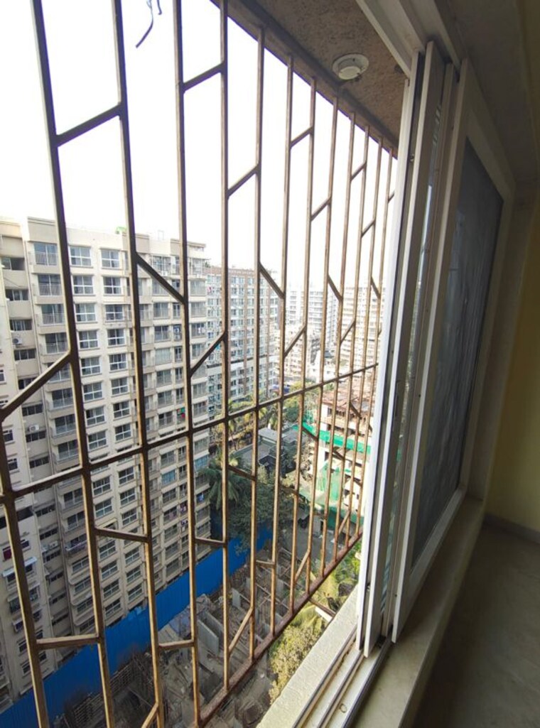 Balcony, ghatkopar east 1 Bedroom 498 Sq.Ft. Builder Floor In Ghatkopar East Mumbai 9831268