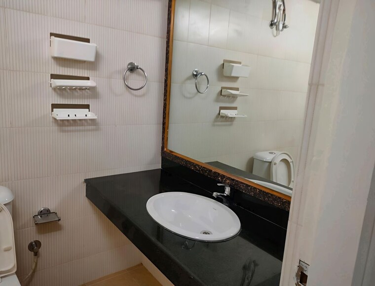 Master Bedroom, dhoot-time-residency 3 Bedroom 1642 Sq.Ft. Apartment In Sector 63 Gurgaon 9831396