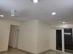 Room in 3 BHK Apartment at Dhoot Time Residency, Sector 63 – for Rent