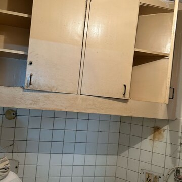 Bathroom in 3 BHK Apartment at Rwa Jalvayu Vihar Noida, Sector 25 – for Rent