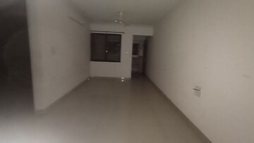 Room in 2 BHK Apartment at Rambaug Colony – for Rent
