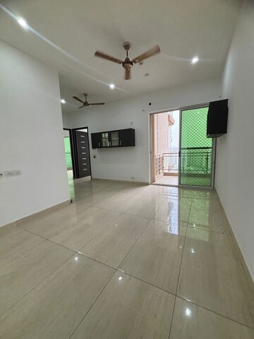 Room in 3.5 BHK Apartment at Amrapali Zodiac, Sector 120 – for Sale