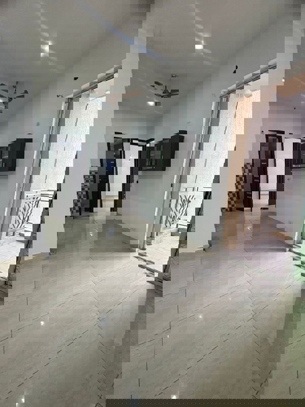 3.5 BHK + Servant Room Apartment For Sale in Amrapali Zodiac