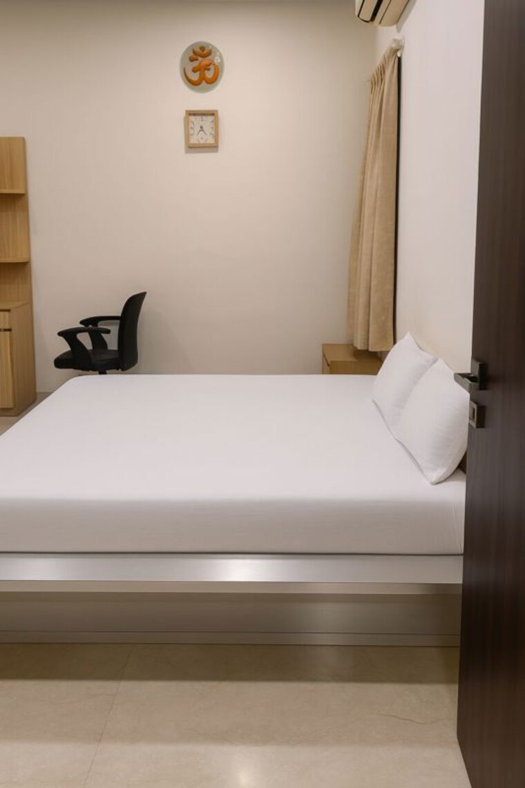 Bathroom, sector 23 3 Bedroom 2970 Sq.Ft. Builder Floor In Sector 23 Gurgaon 9831003