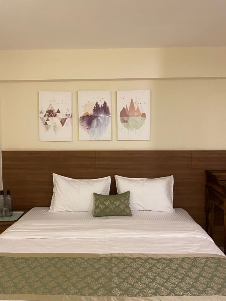 Bedroom, dona paula 4 Bedroom 2000 Sq.Ft. Villa In Dona Paula Goa 9831511