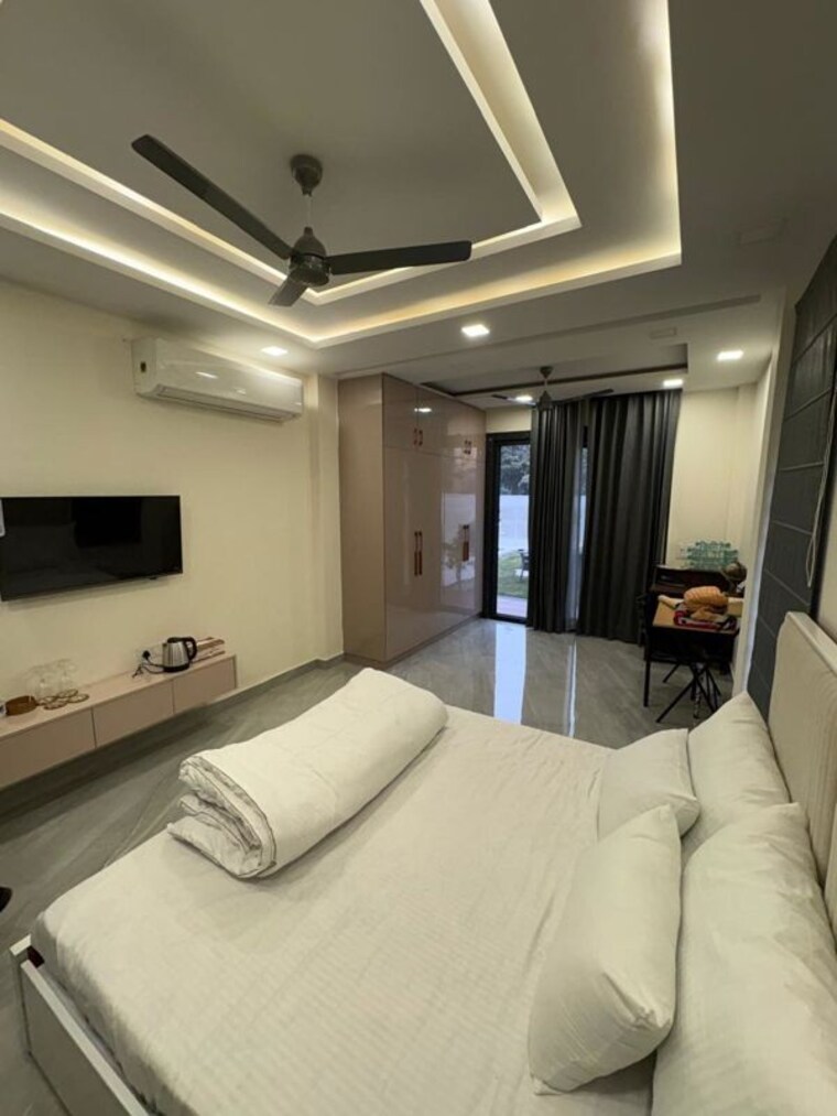 Bedroom, tanvi-villa 4 Bedroom 3000 Sq.Ft. Builder Floor In Sector 45 Gurgaon 9831515