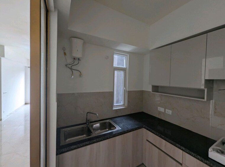 Kitchen, smart-world-orchard 3 Bedroom 1630 Sq.Ft. Apartment In Sector 61 Gurgaon 9831517