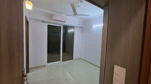 Room in 3 BHK Apartment at Hong Kong Bazaar, Sector 57 – for Rent