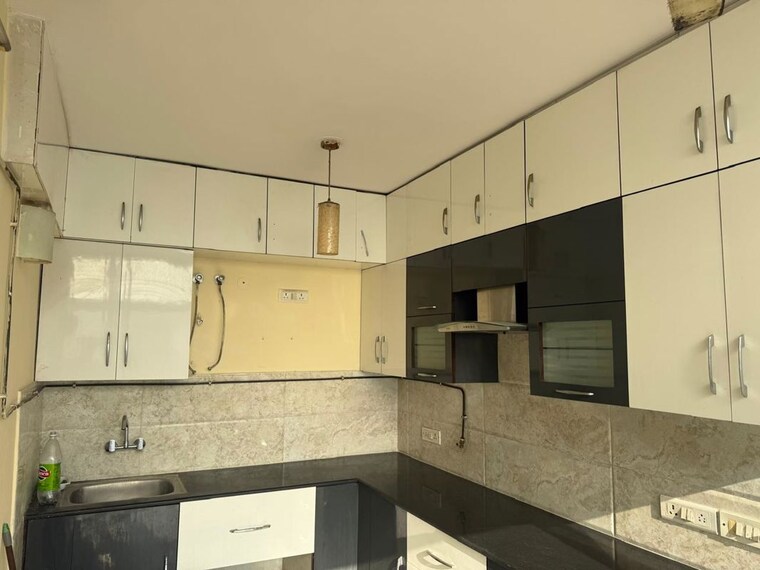 Kitchen, jaypee-greens-pavilion-court 2 Bedroom 1350 Sq.Ft. Apartment In Sector 128 Noida 9831560