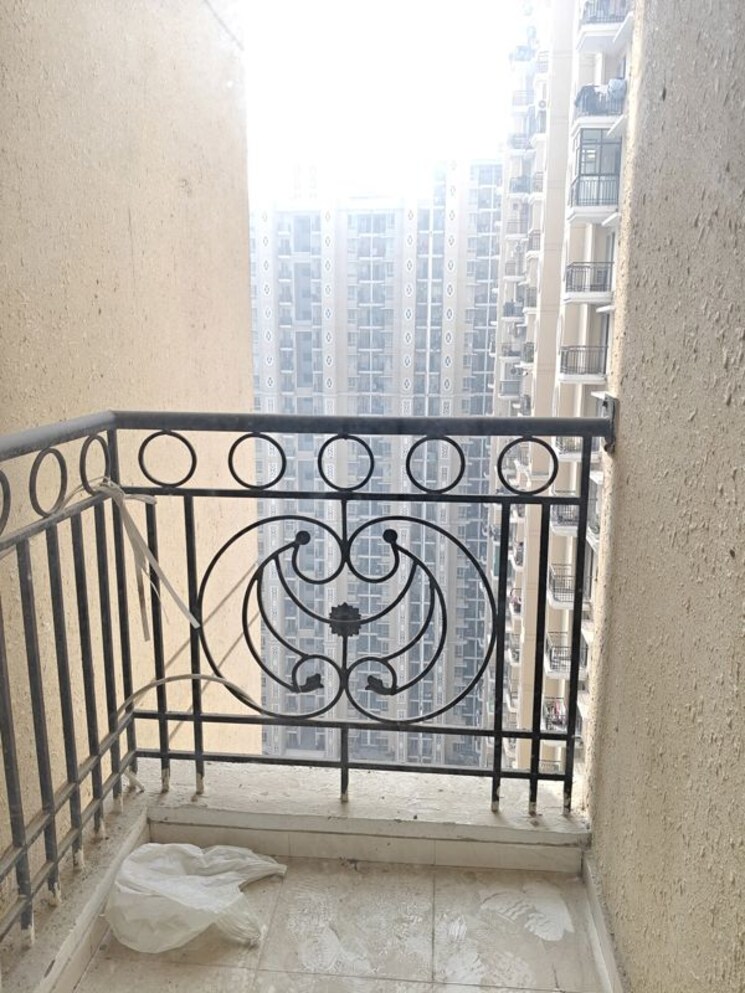 Balcony, prateek-grand-city 2 Bedroom 970 Sq.Ft. Apartment In Siddharth Vihar Ghaziabad 9831574