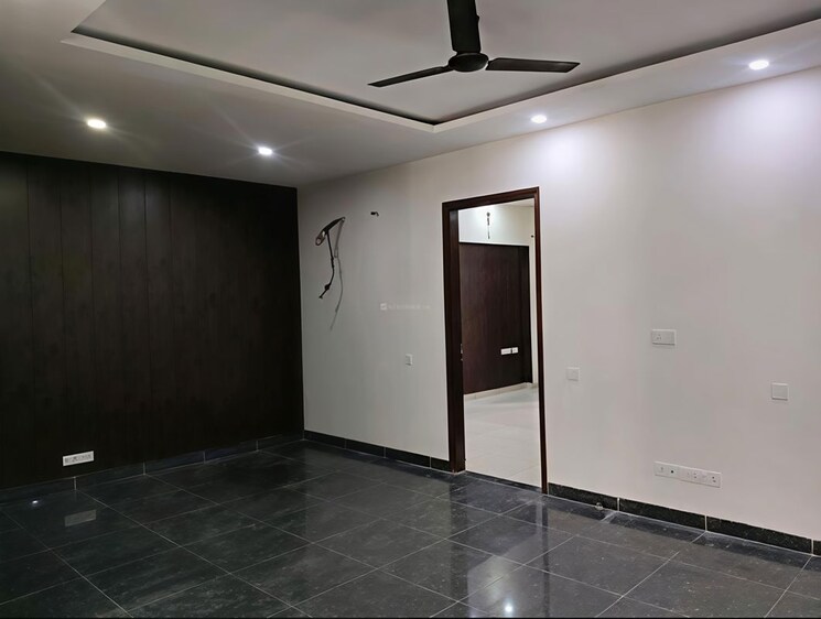 Room, sushant-lok-3 3 Bedroom 2150 Sq.Ft. Apartment In Sector 57 Gurgaon 9831579