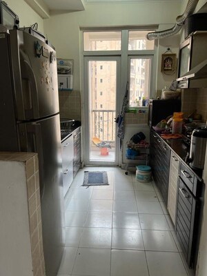 Kitchen in 3.5 BHK Apartment at Amrapali Sapphire, Sector 45 – for Sale