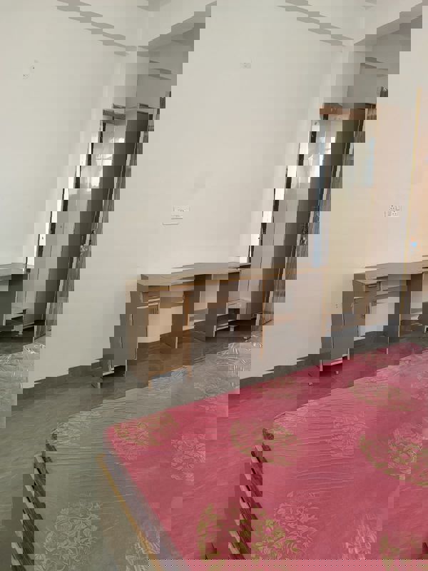 1 RkVilla For Rent in Sector 44