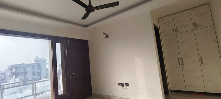Room, sector 31 2 Bedroom 1200 Sq.Ft. Builder Floor In Sector 31 Faridabad 9831644