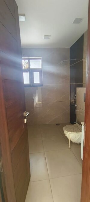 Bathroom in 2 BHK Builder Floor at Sector 31 – for Rent