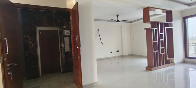 Room, sector 31 2 Bedroom 1200 Sq.Ft. Builder Floor In Sector 31 Faridabad 9831644