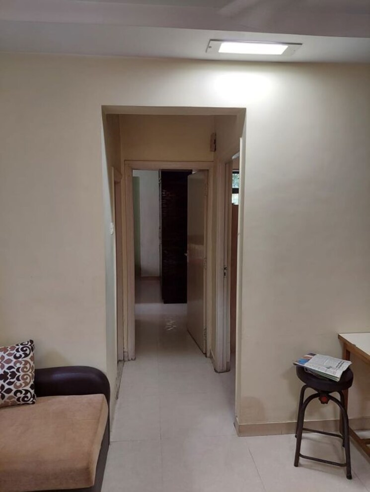 Room, shiv-shakti-chs-malad-west 1 Bedroom 650 Sq.Ft. Apartment In Malad West Mumbai 9831658