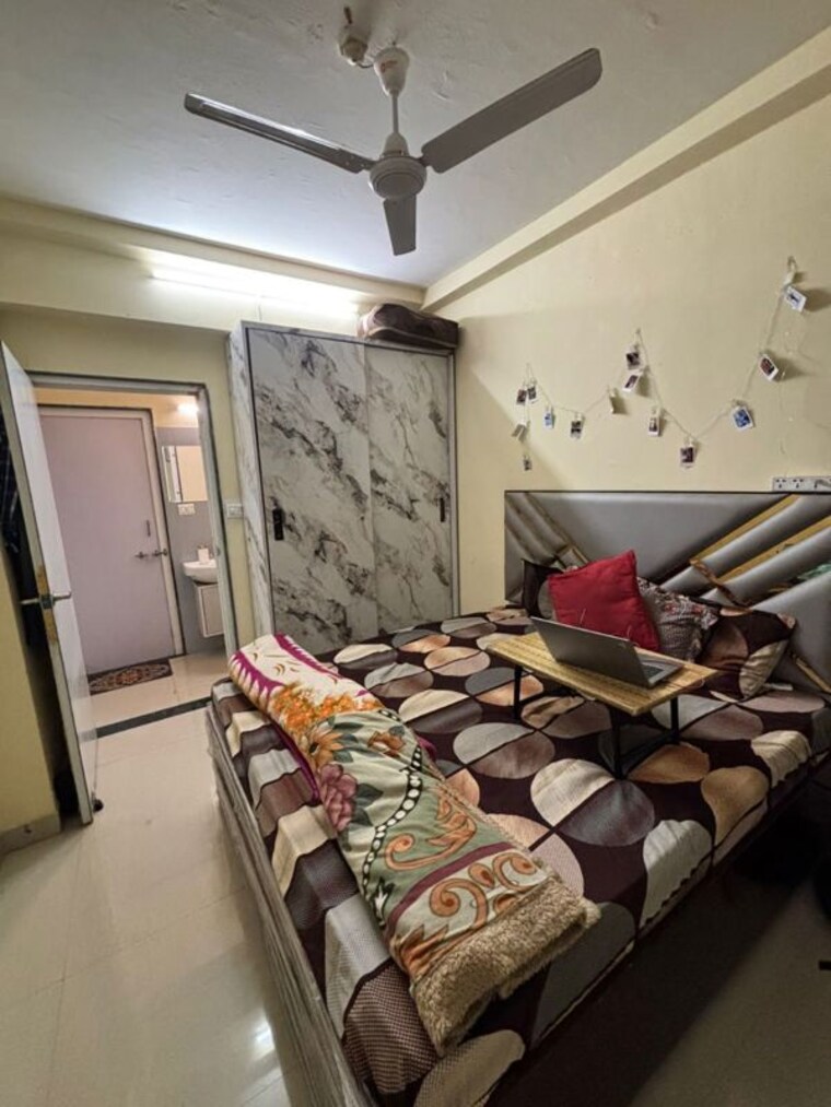 Bedroom, sector 14 dwarka 1 Bedroom 550 Sq.Ft. Apartment In Sector 14 Dwarka Delhi 9831585