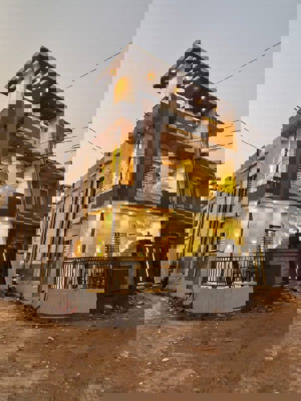 3 BHK + Pooja Room Independent House For Sale in Sunny Enclave