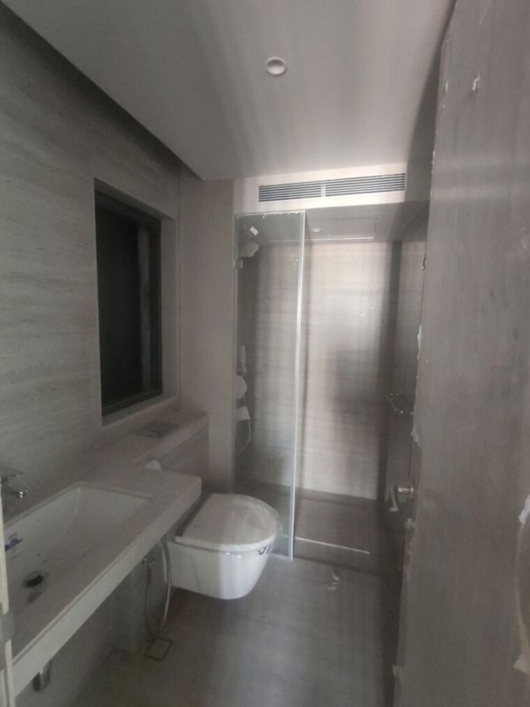 Attached Bathroom, rustomjee-paramount-f-wing 2 Bedroom 777 Sq.Ft. Apartment In Khar West Mumbai 9831639