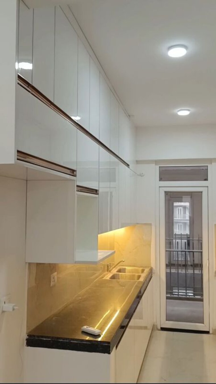 Kitchen, smart-world-gems 3 Bedroom 1423 Sq.Ft. Apartment In Sector 89 Gurgaon 9831688