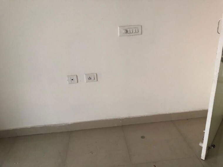 undefined, suncity-avenue-102 2 Bedroom 600 Sq.Ft. Apartment In Sector 102 Gurgaon 9831581