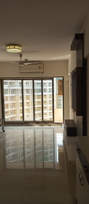 Room in 3 BHK Apartment at Acme Ozone, Manpada – for Rent