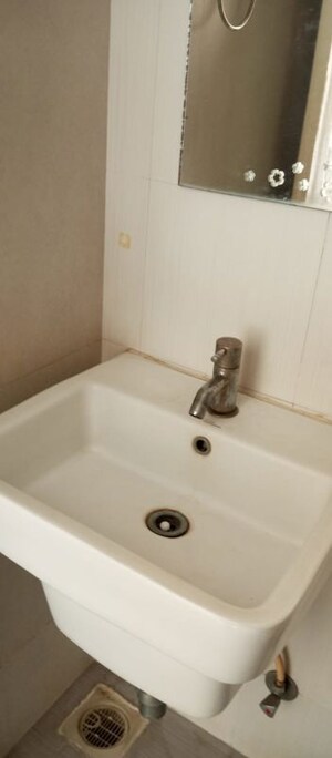 Furnished Amenities in 3 BHK Apartment at Acme Ozone, Manpada – for Rent