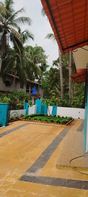 Swimming Pool in 3 BHK Independent House at Thivim – for Rent