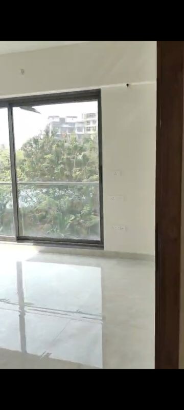 Room in 3 BHK Apartment at ABR Signature, Vile Parle East – for Rent