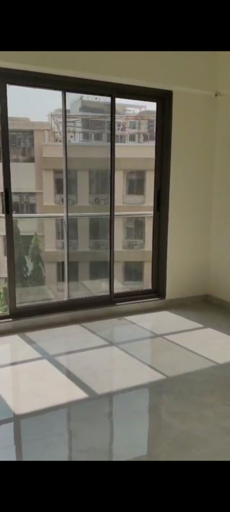 Room, abr-signature 3 Bedroom 1250 Sq.Ft. Apartment In Vile Parle East Mumbai 9831844