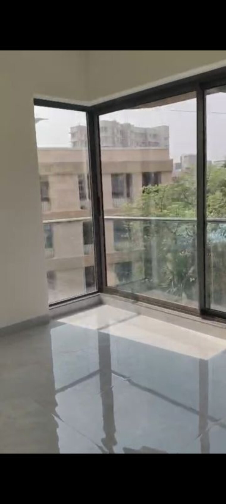 Room, abr-signature 3 Bedroom 1250 Sq.Ft. Apartment In Vile Parle East Mumbai 9831844