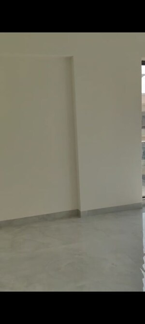 Room in 3 BHK Apartment at ABR Signature, Vile Parle East – for Rent