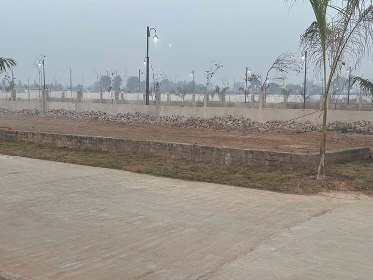 undefined, panchkula urban estate  100 Sq.Yd. Plot In Panchkula Urban Estate Panchkula 9831849