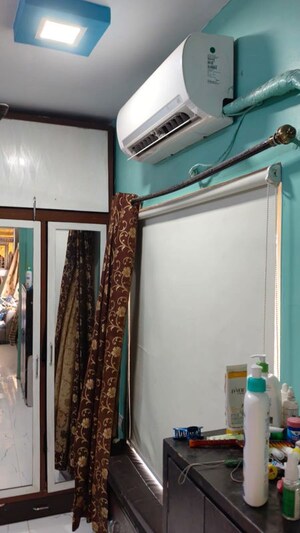 Furnished Amenities in 1 BHK Apartment at Manish Sun Flower Apartment, Andheri West – for Rent