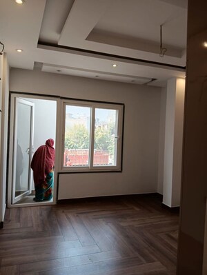 Room in 3 BHK Builder Floor at Godrej Retreat Phase 2, Sector 83 – for Sale