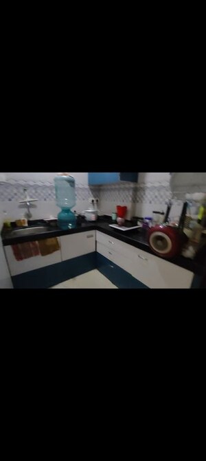 Team Area in 2 BHK Apartment at Golden Isle, Goregaon East – for Sale