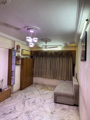 1 BHK Apartment For Rent in Darshana Apartments, Vile Parle West