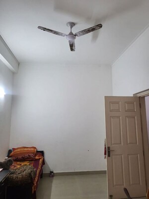 Furnished Amenities in 3 BHK Villa at Paramount Golfforeste Villas, Zeta I Greater Noida – for Sale