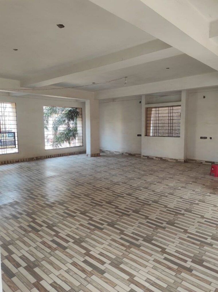  Parking, upper bazar Commercial Office Space 1300 Sq.Ft. In Upper Bazar Ranchi 9831935