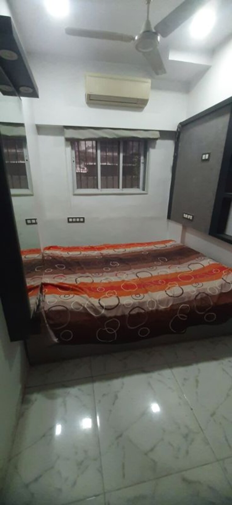 Bedroom, vile parle east 1 Bedroom 500 Sq.Ft. Apartment In Vile Parle East Mumbai 9831964