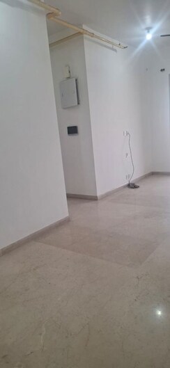 2 BHK + Pooja Room Apartment For Rent in Kalpataru Paramount E
