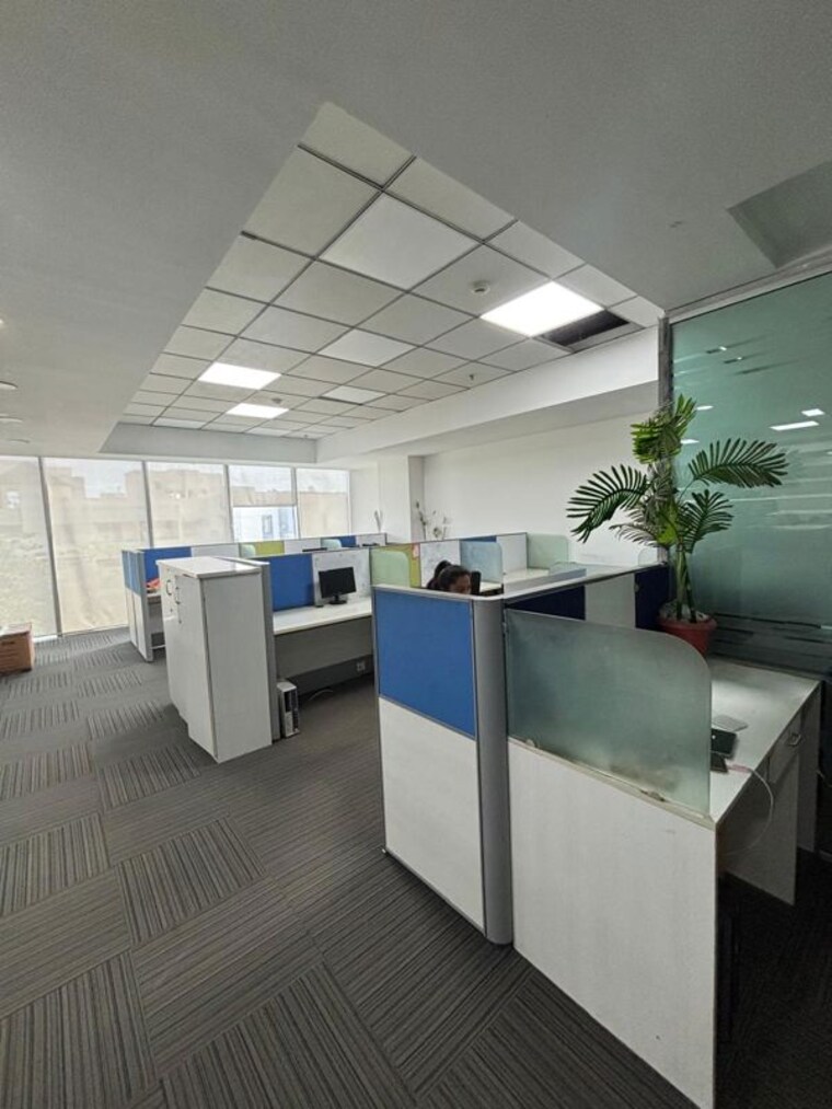 undefined, viman nagar Commercial Office Space 3000 Sq.Ft. In Viman Nagar Pune 9831978