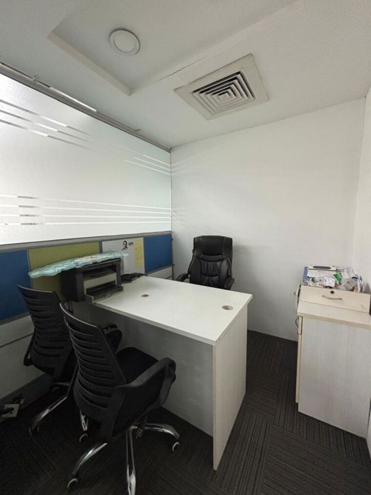 undefined, viman nagar Commercial Office Space 3000 Sq.Ft. In Viman Nagar Pune 9831978
