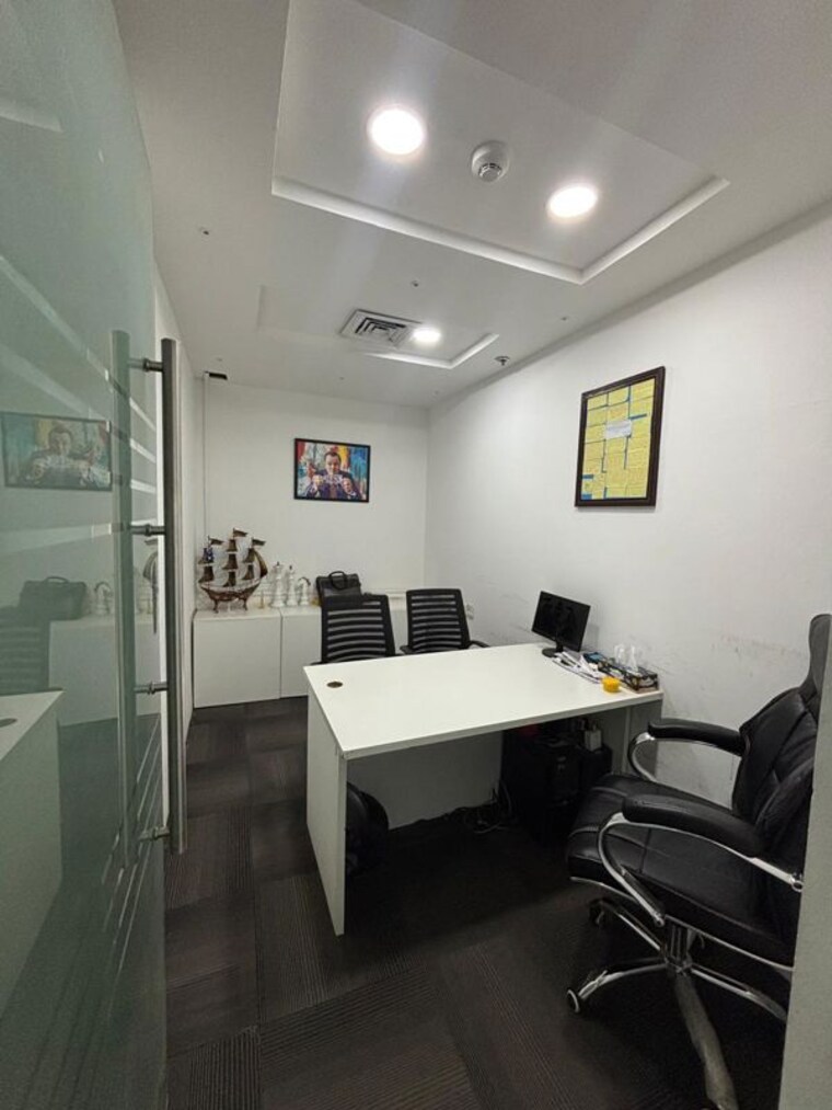 undefined, viman nagar Commercial Office Space 3000 Sq.Ft. In Viman Nagar Pune 9831978