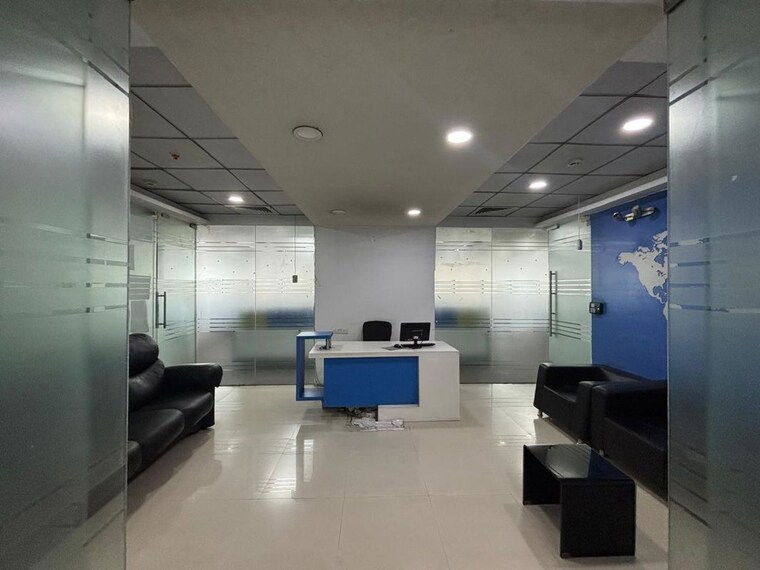 undefined, viman nagar Commercial Office Space 3000 Sq.Ft. In Viman Nagar Pune 9831978