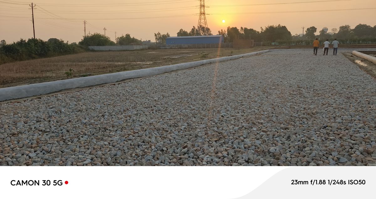 Plot For Sale in Sultanpur Road