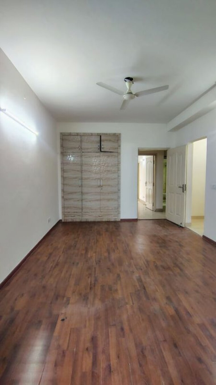 Room, bptp-park-prime 3 Bedroom 1442 Sq.Ft. Apartment In Sector 66 Gurgaon 9832029